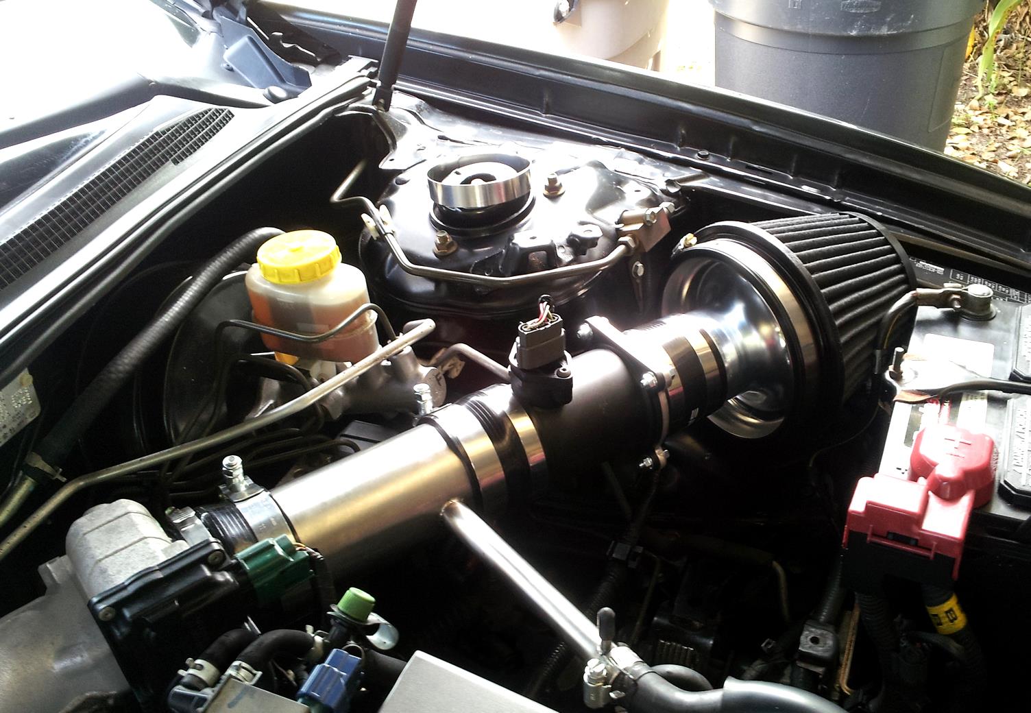 Cracked K&N Air Intake? Nissan 350Z and 370Z Forum